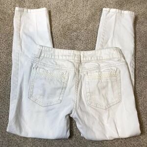Elle White Boyfriend Ankle Skinny Jean Pants Cropped Distressed - Size 4